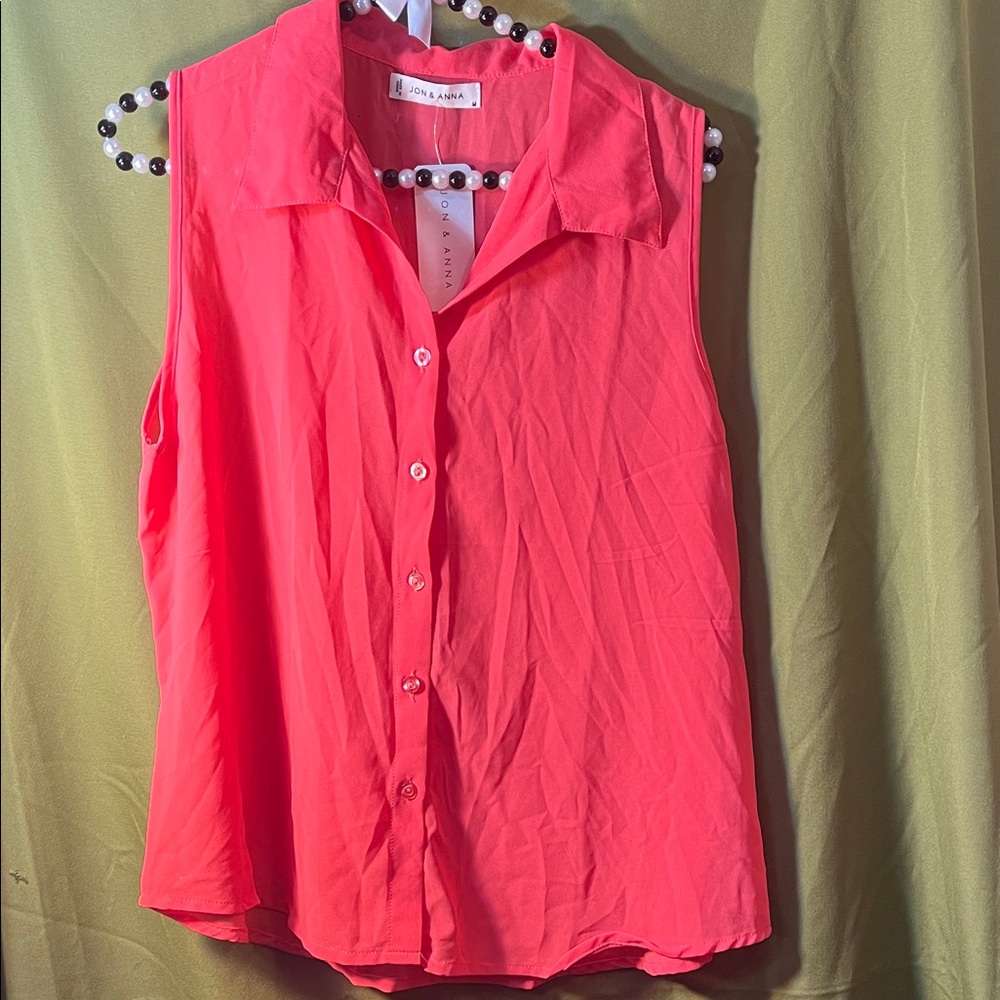 Jon & Anna  Sleeveless Top